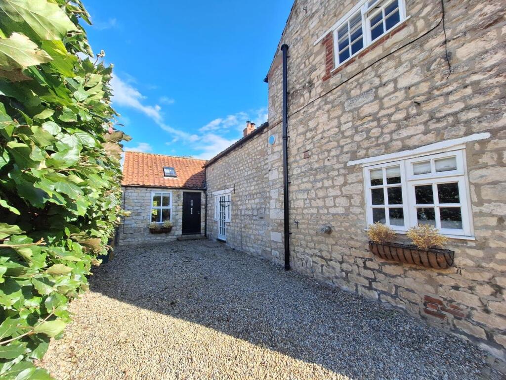 WhatsApp Image 2025-08-14 at 17.35.04 (3).jpeg