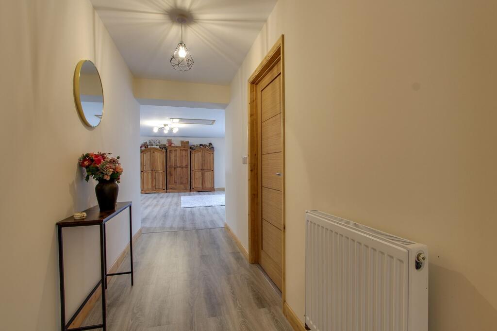 Master Bedroom Entrance Hall