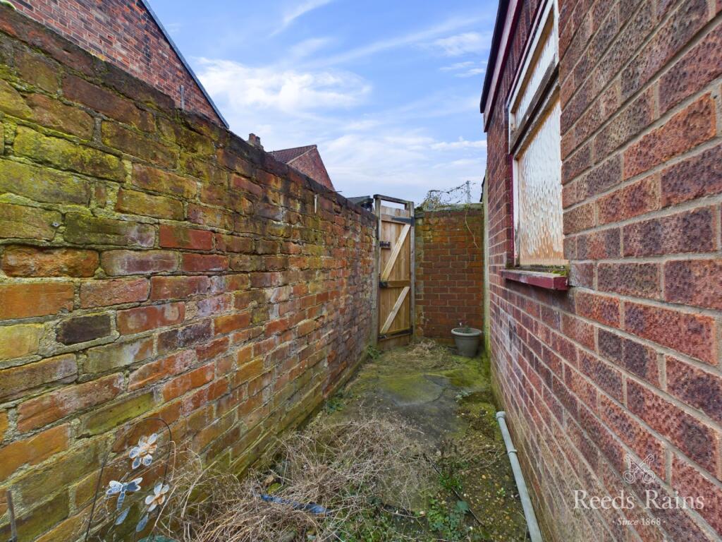 Rear Courtyard