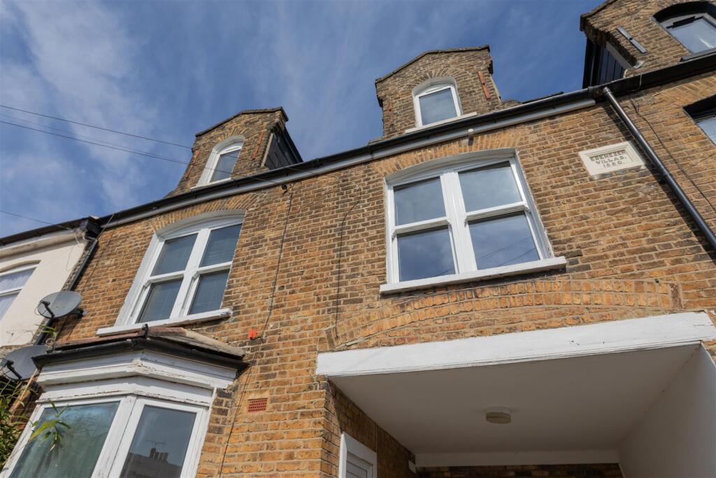 Maynard E17