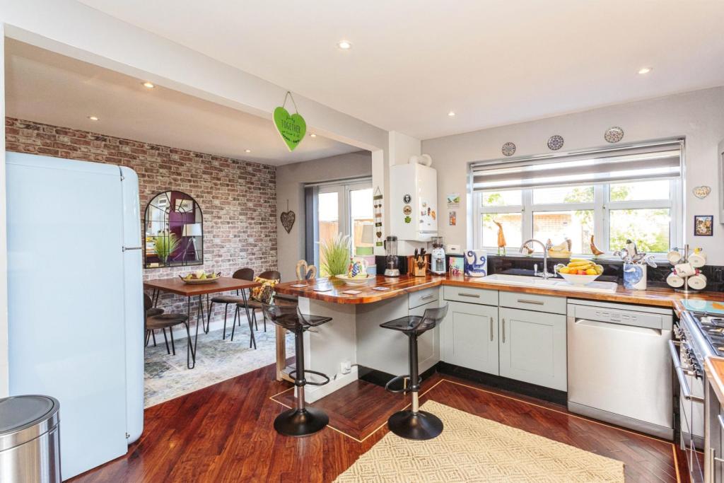 Kitchen/Family Room