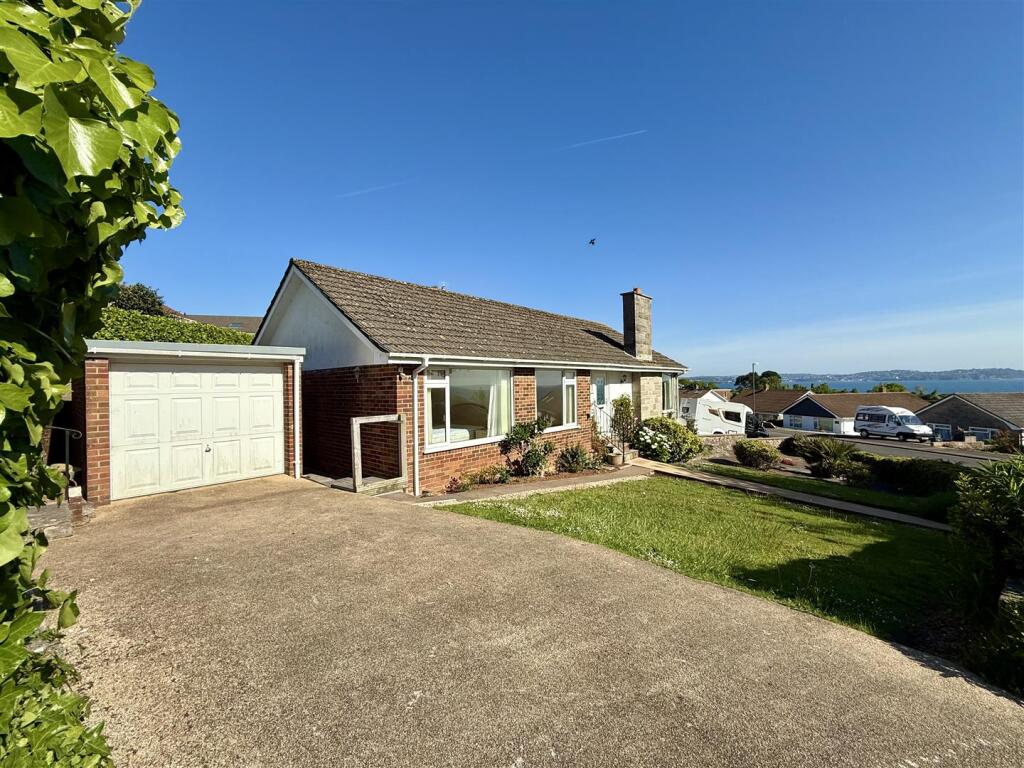 Driveway &amp; Garage.JPG