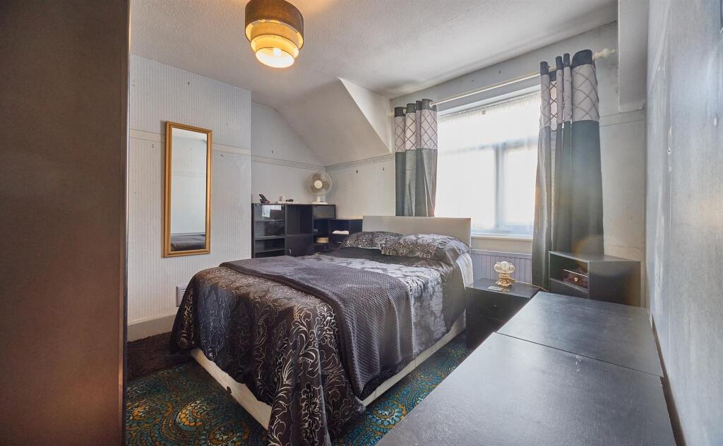 Bedroom One to front