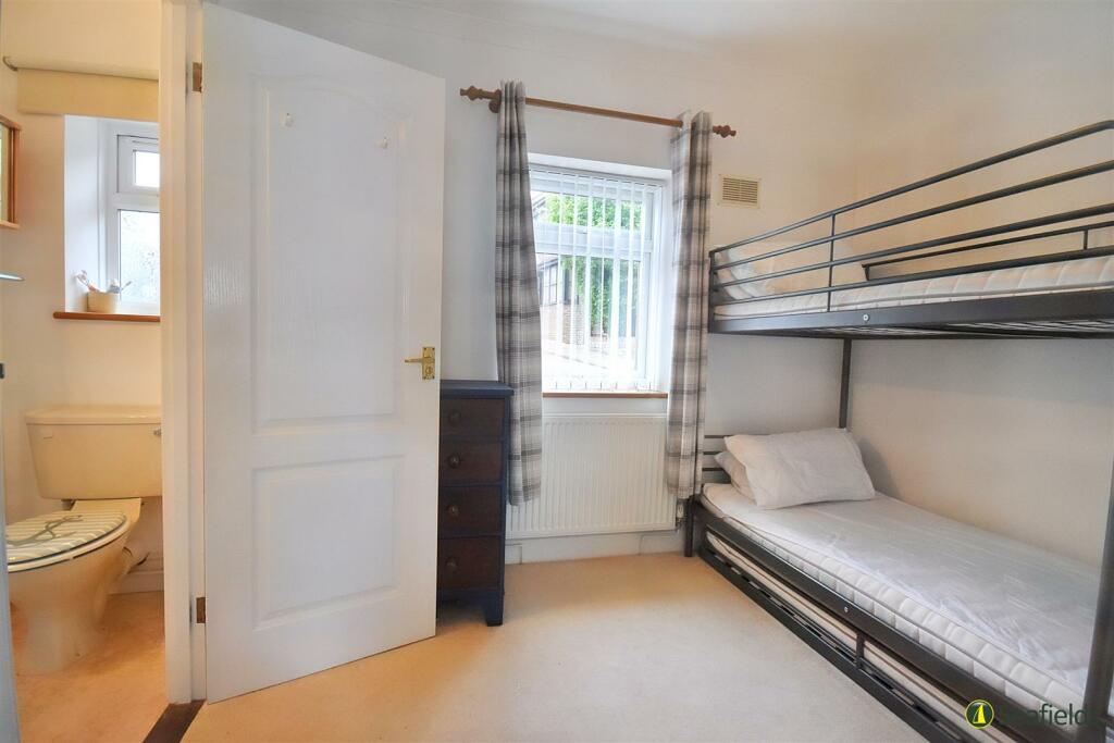 Bedroom  en suite