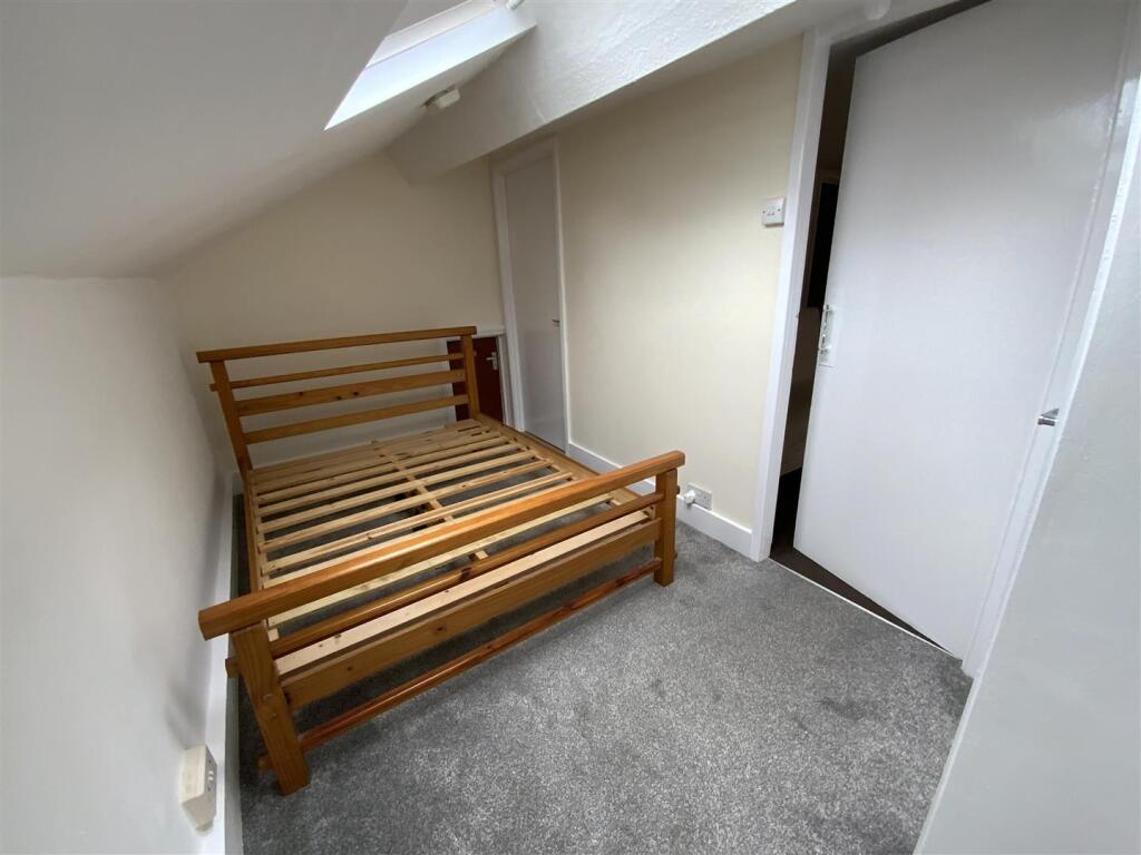 Flat 7
