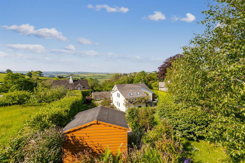 A14 - Ashprington Externals, Greys - 240521.jpg