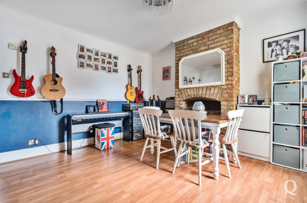 c9af6fd1-72ed-4d3...