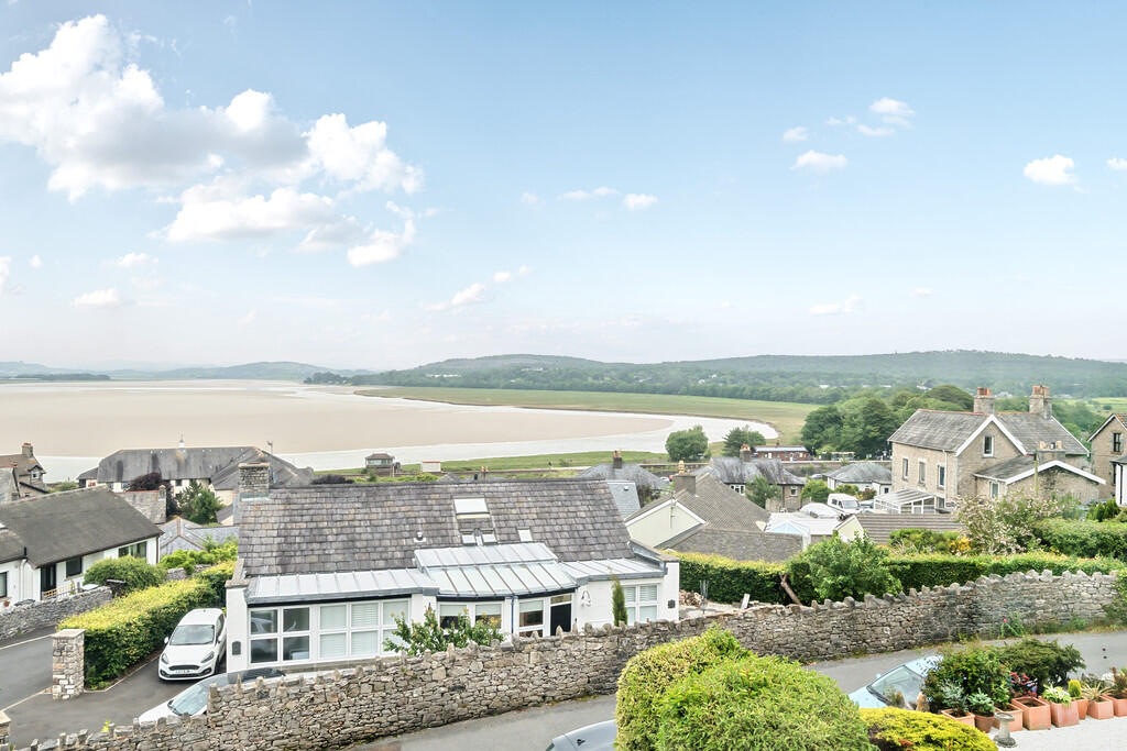 Far Reaching Estu...