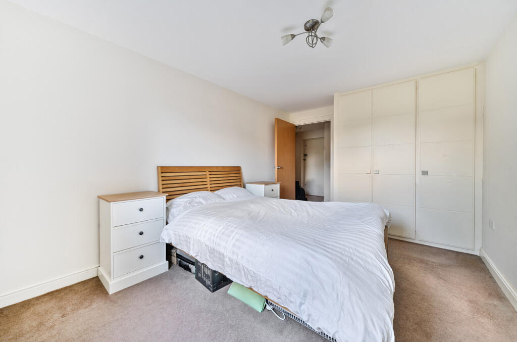 1296178-20-682b59...