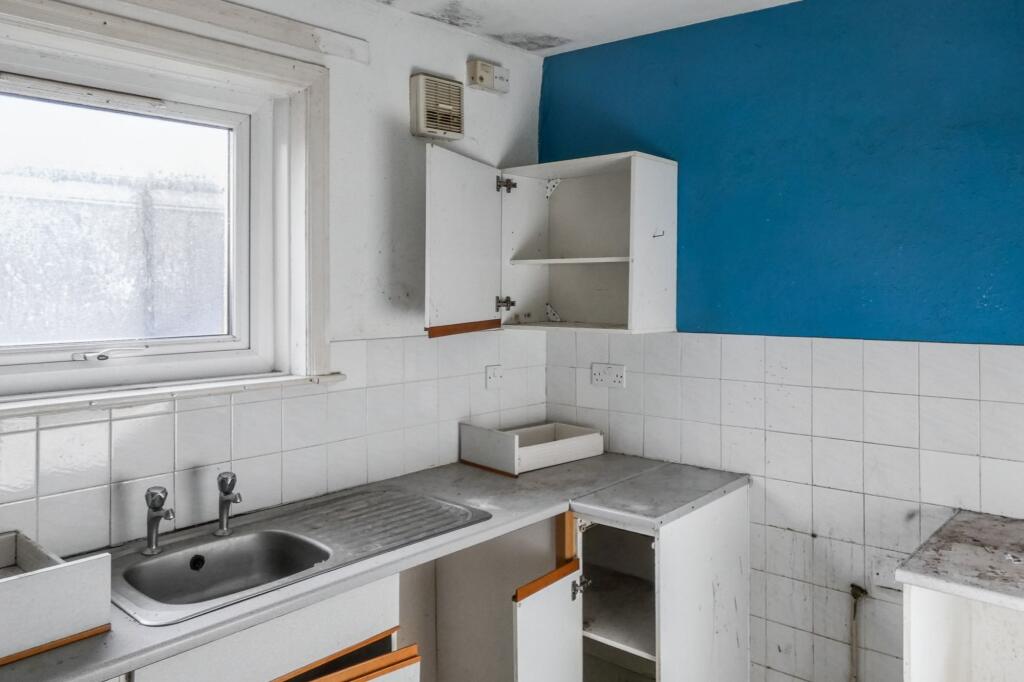 Flat 2, 14 Hutt Street, Hull, East Yorkshire, HU3 1QL