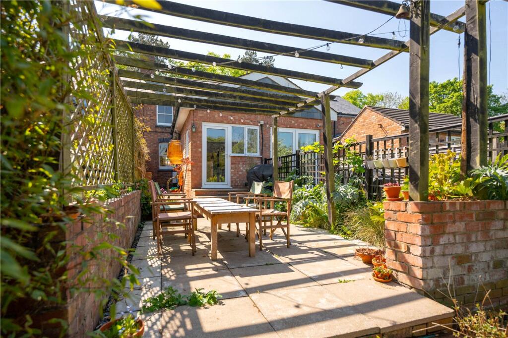 Summer Terrace To Ho