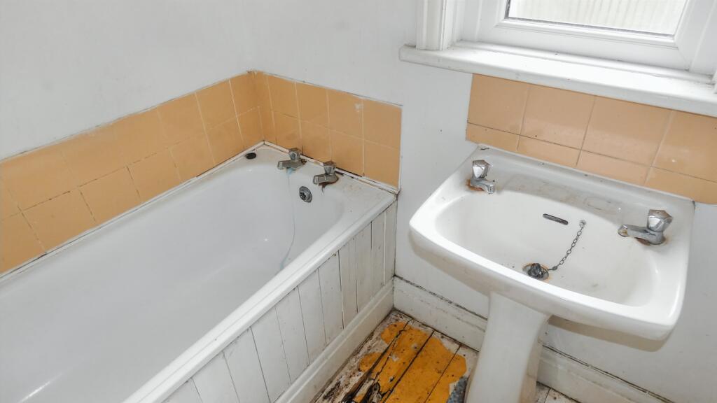 Flat 1, 84 Albany Street, Hull, East Yorkshire, HU3 1PN