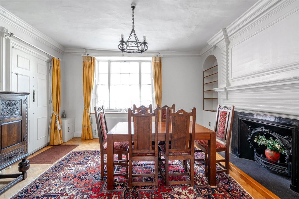 Reception/Dining Rm