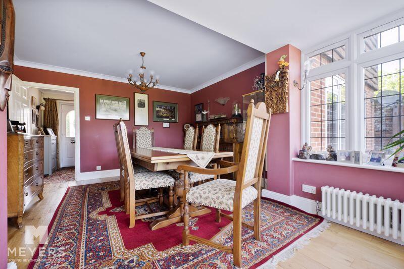 Formal Dining Room 