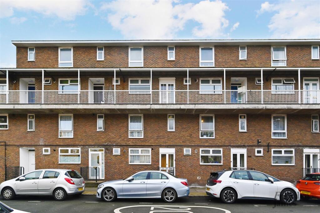 Pigott-Street (14).JPG