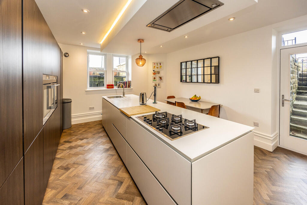 HWHBrdge-040325-1...