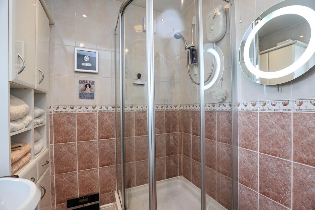 Family Shower Room