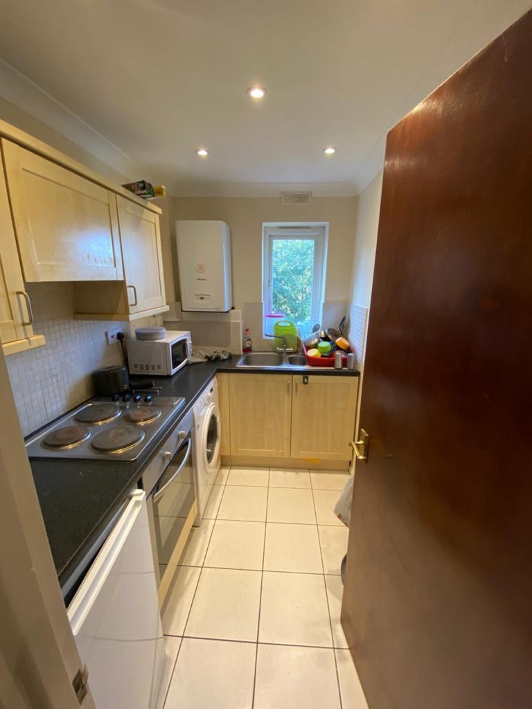 4 Kitchen