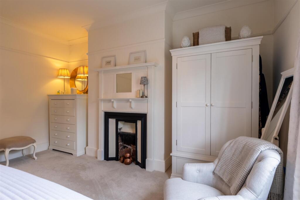 19 Birches Lane-044.jpg