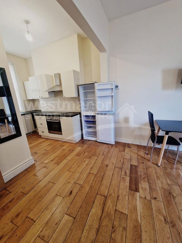 FLAT 1