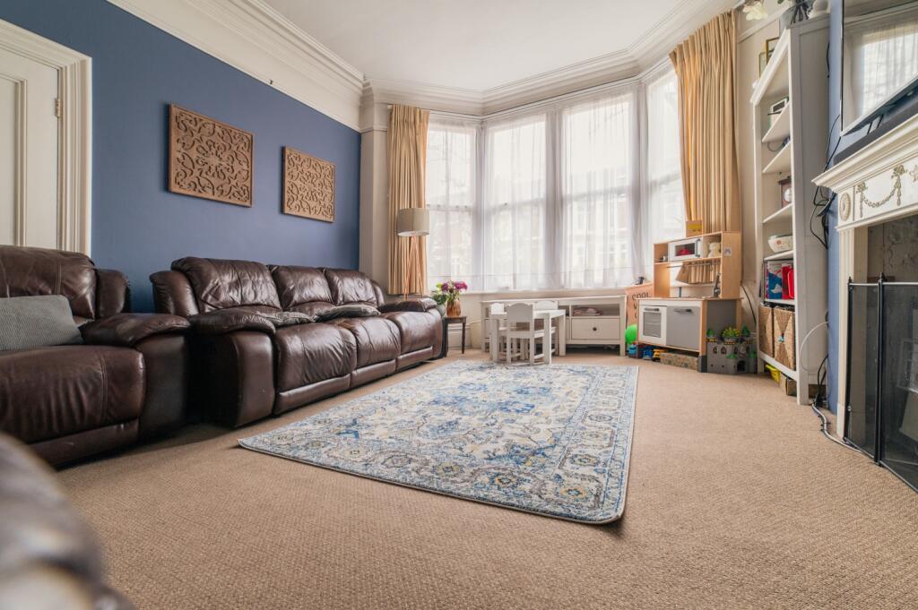 Call 02920 454555 to secure your viewing_11