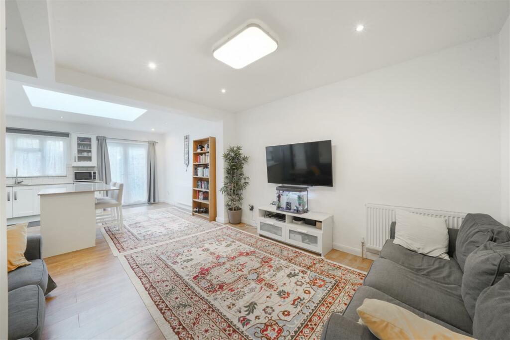 45 Beaumont Avenue - n7YtBjFNIvMek42QFCdB.jpg