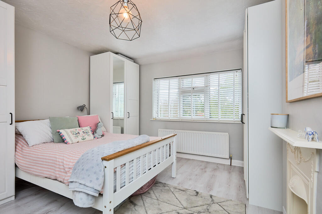 Edward Knight 202...