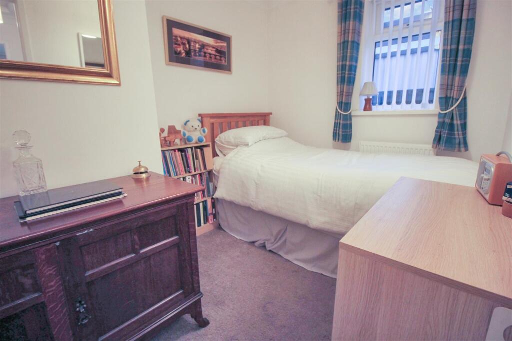 BEDROOM 3
