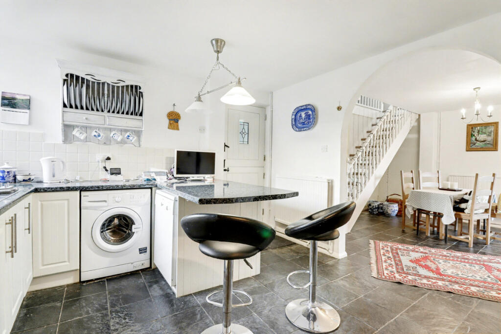 Kitchen / Breakfast Room