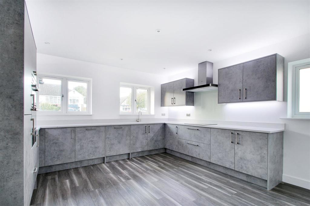 Kitchen Aspect.jpg