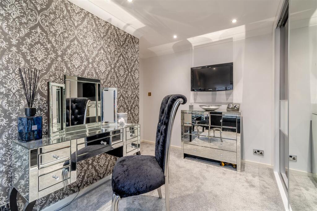 8635616-interior35.jpg