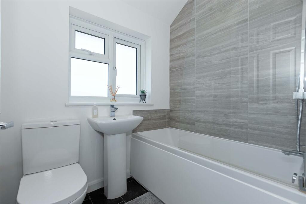 For Sale by Aspire Residential - Bramble Lane