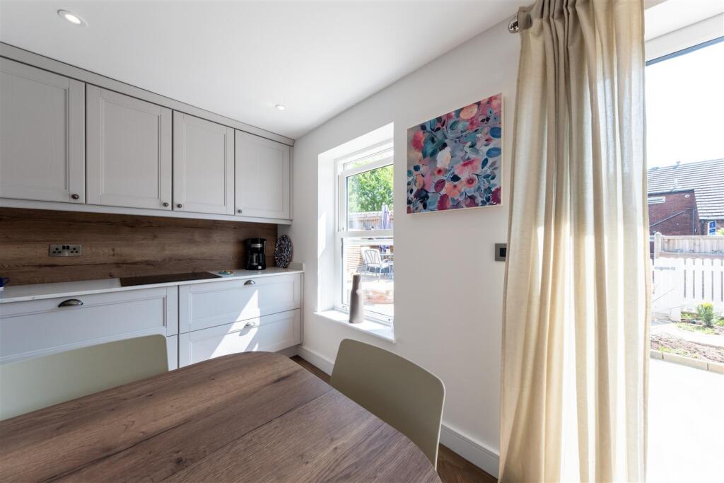 14 Burgess Place-006.jpg