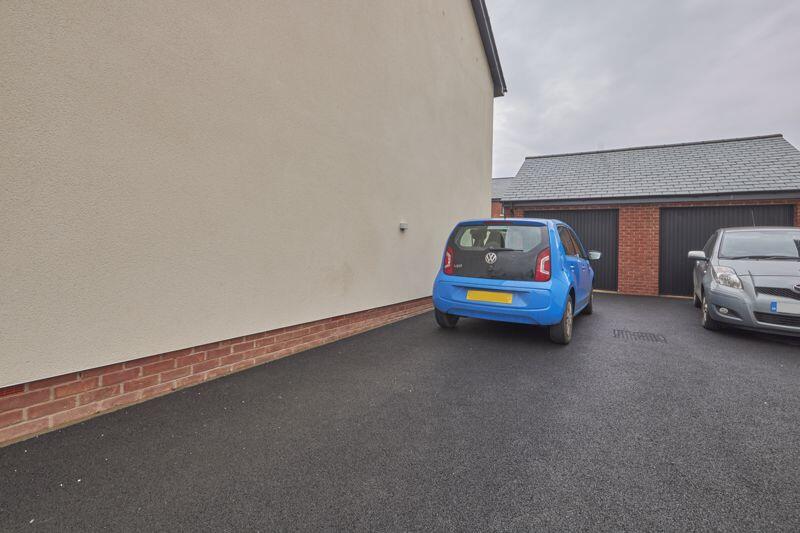 Garage &amp; Parking