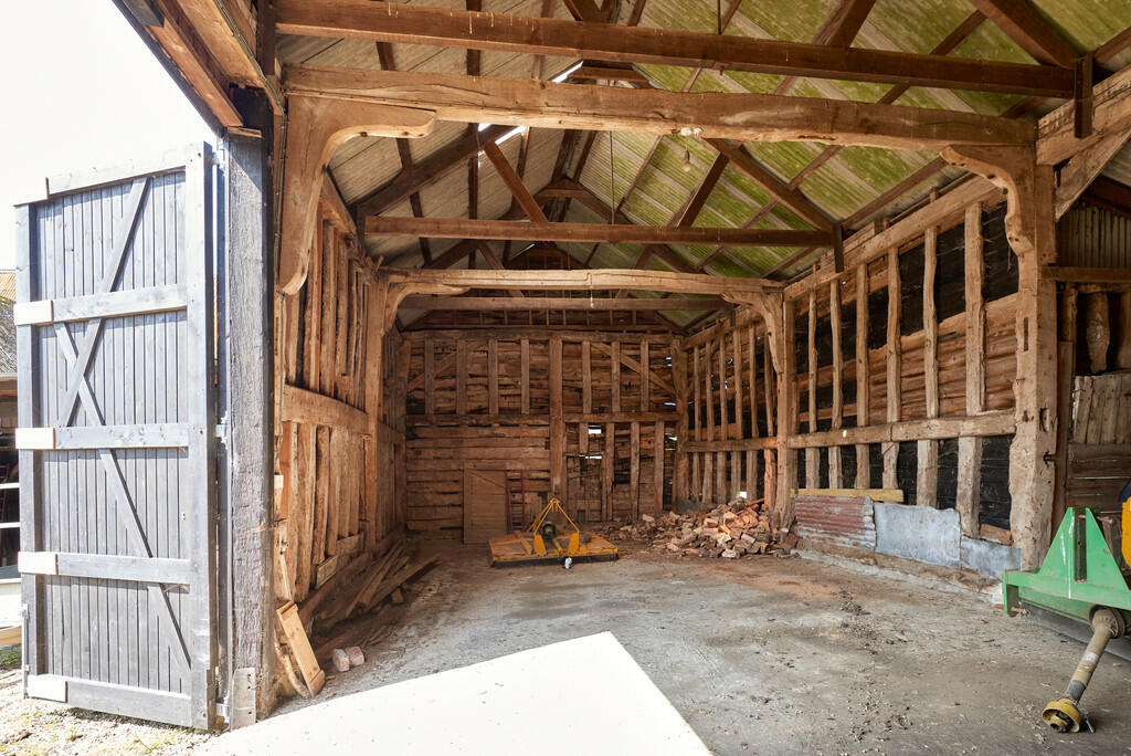 Barn 2