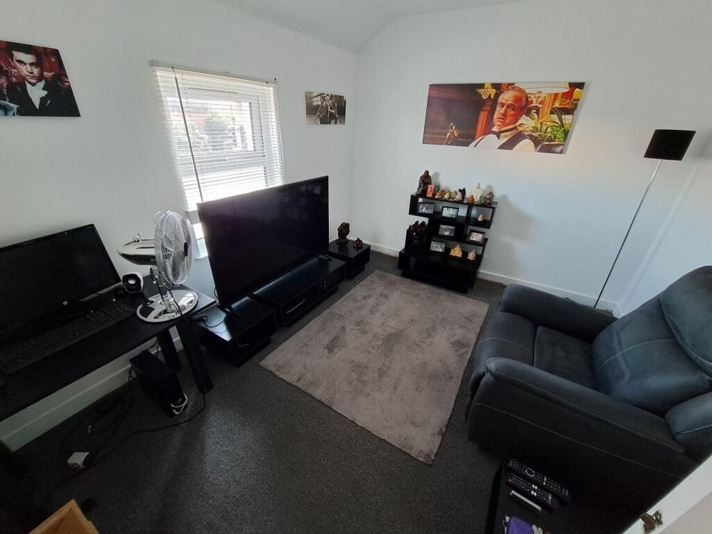 LOUNGE / DINER