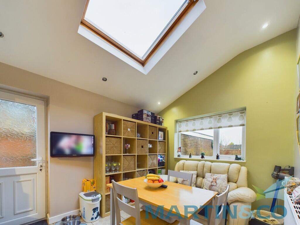 CAM01870G0-PR0148...