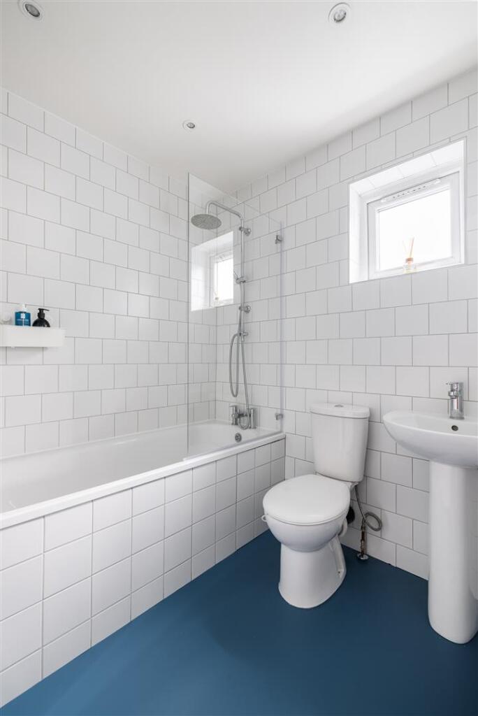 Mornington Road, E11