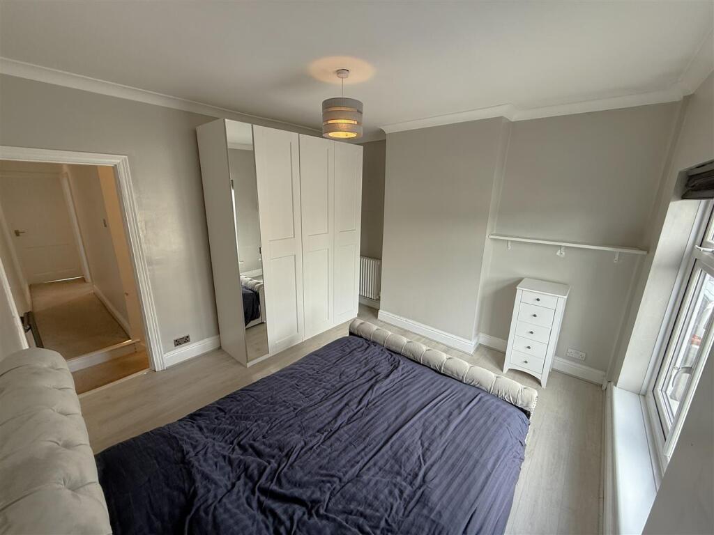 Bedroom 1B.JPG