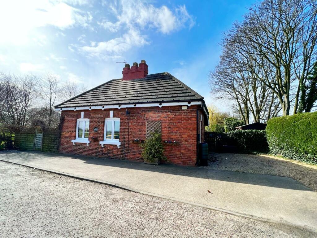 External pic 2.jpg