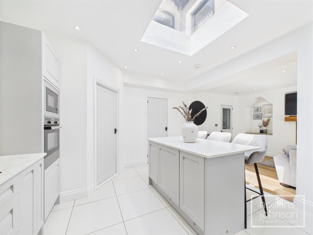 Kitchen/Breakfast Room