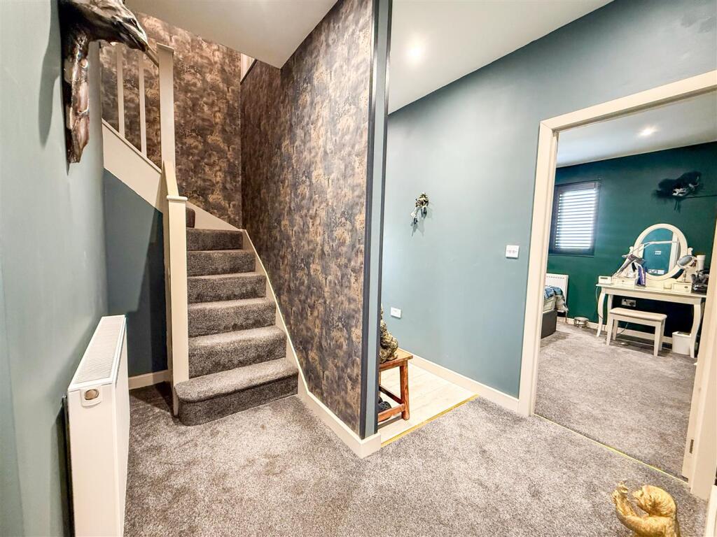 ENTRANCE HALLWAY