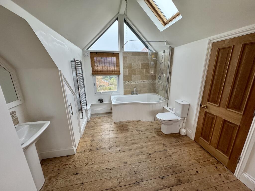 Bathroom 2