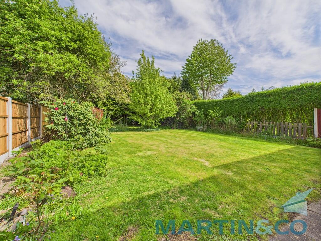 CAM01870G0-PR0163...