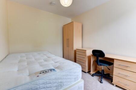 138 Balfour Road Bedroom 3