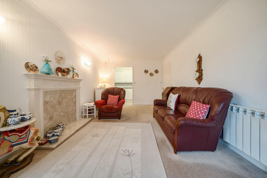 Living/Dining Roo...