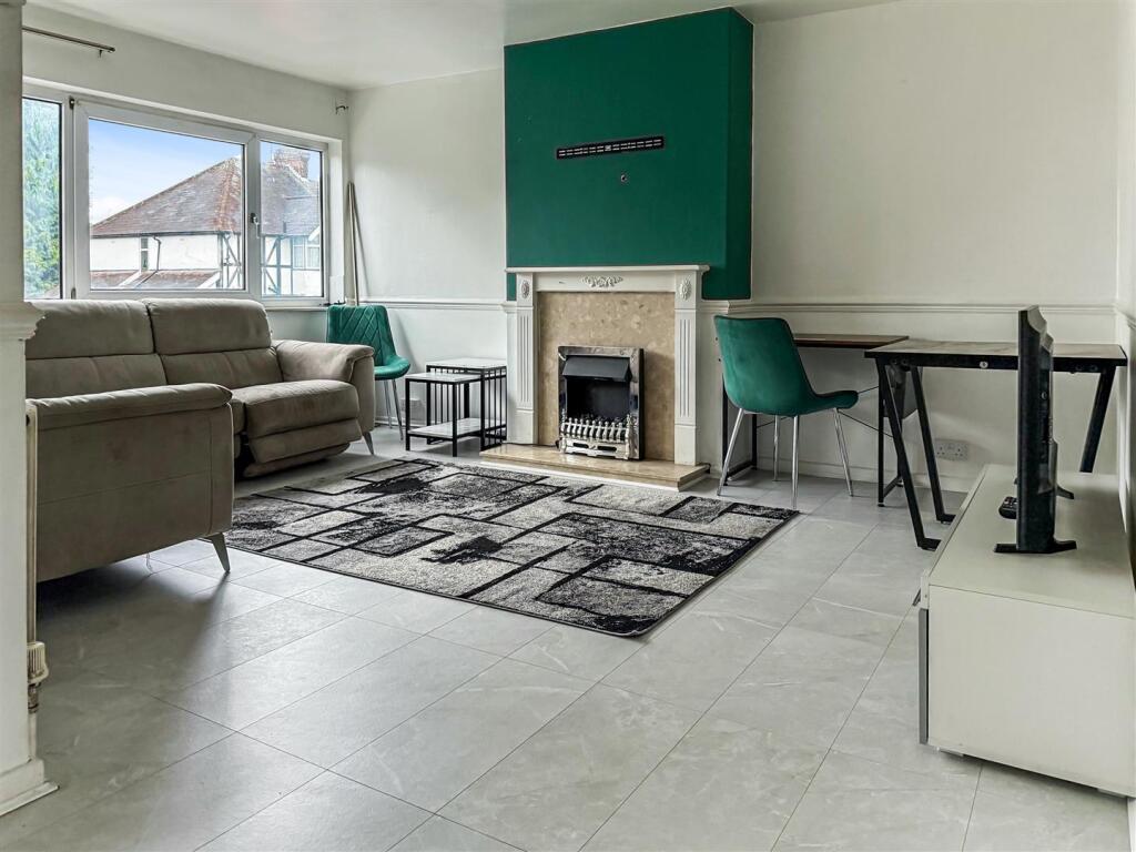Open Plan Lounge Dining Room