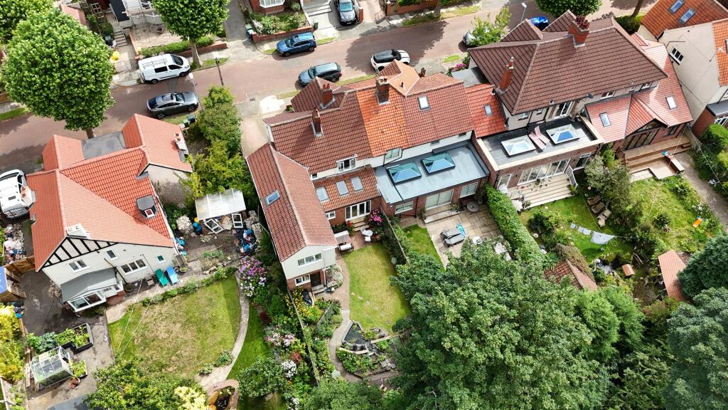 dji_fly_20250730_110244_0787_1753869778899_photo.J