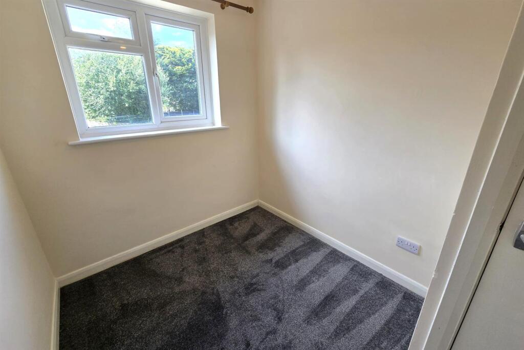 Bedroom 3.jpg
