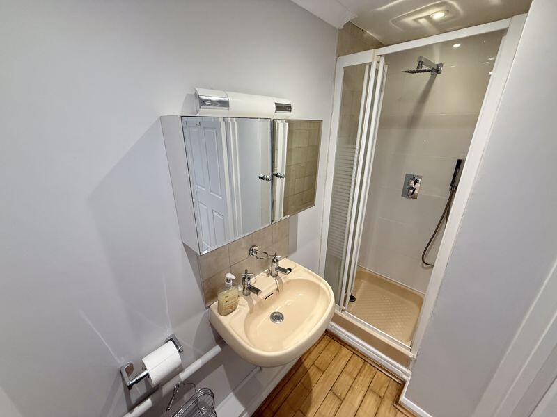 Ensuite